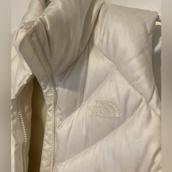 Vintage Pearl North Face Vest (Small) - Picture 2 of 6